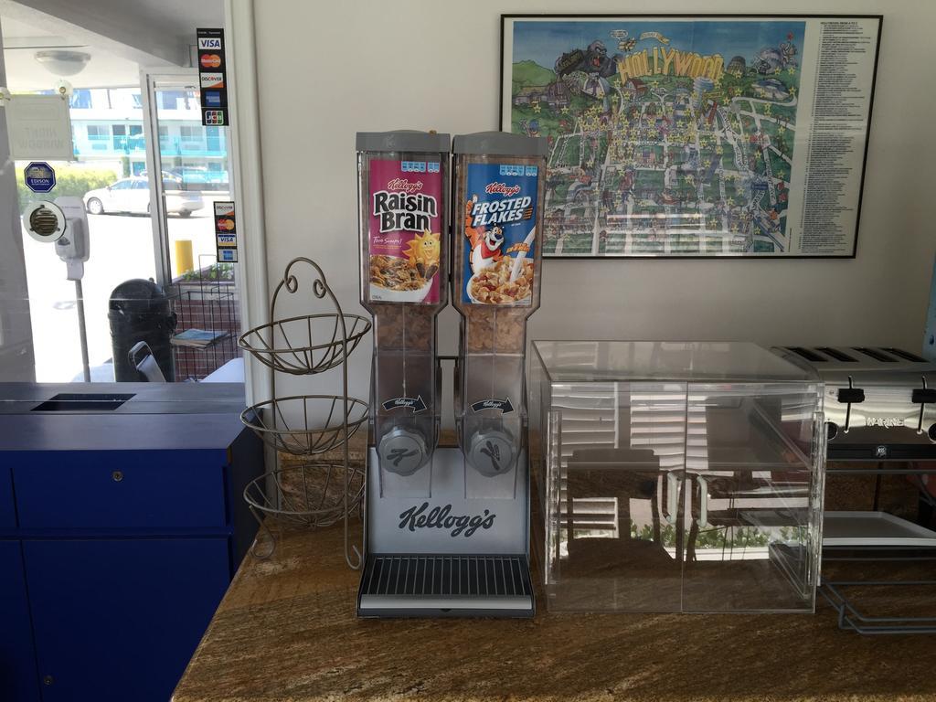 Travelodge By Wyndham Hollywood-vermont/sunset 2* Los Angeles