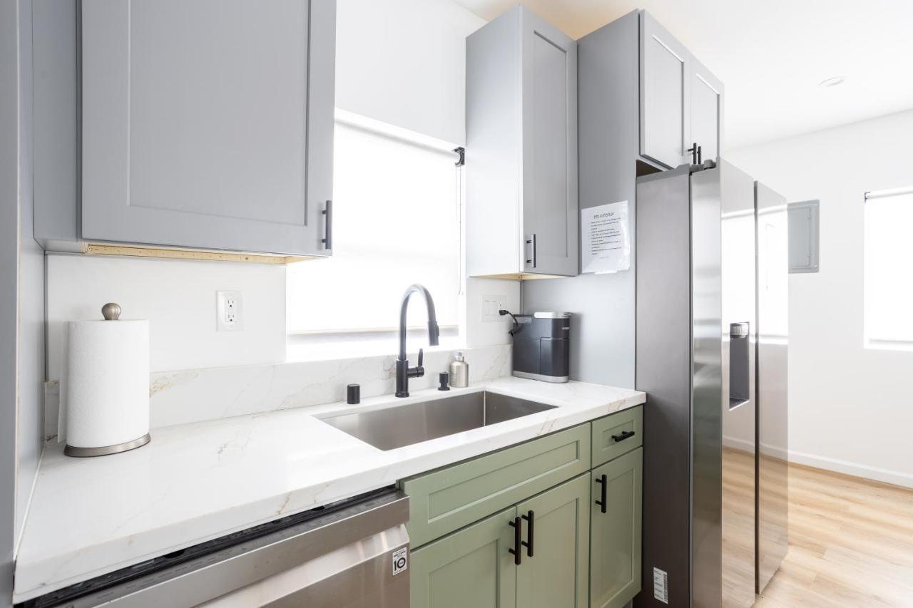 Villa Monopoly House - Spacious 2bd 8 Min From Airport *