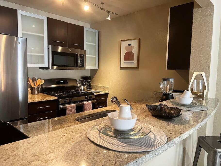 Apartment Hollywood Awesome Free Parking *