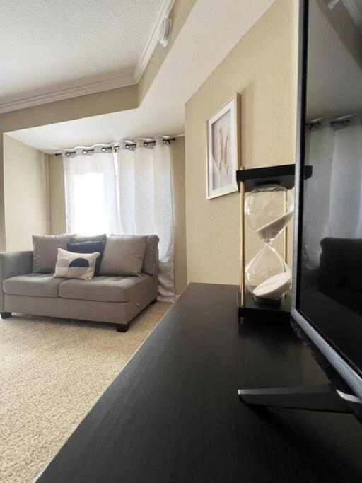 Hollywood Awesome Free Parking Apartment *