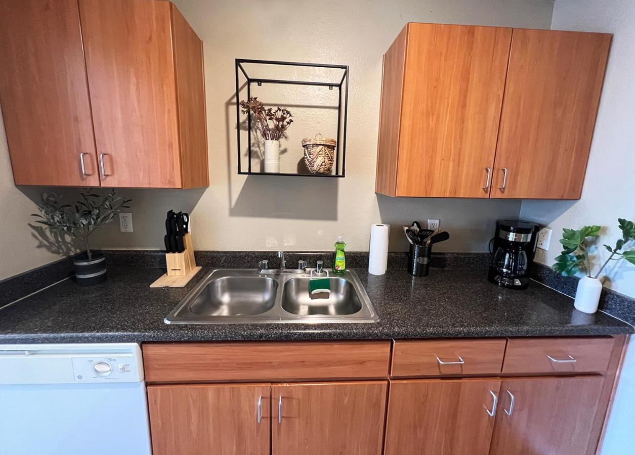 Hollywood Awesome Free Parking Apartment Los Angeles
