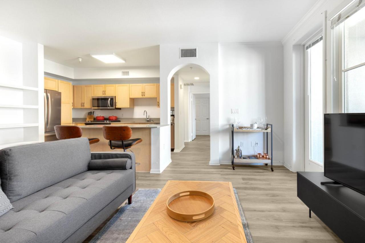 Hollywood 2br W Gym Pool Nr Sunset Blvd Lax-200 Apartment *