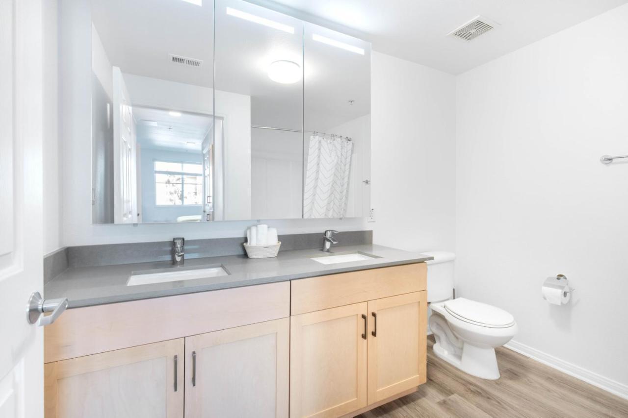 Apartment Hollywood 2br W Gym Pool Nr Sunset Blvd Lax-200 *