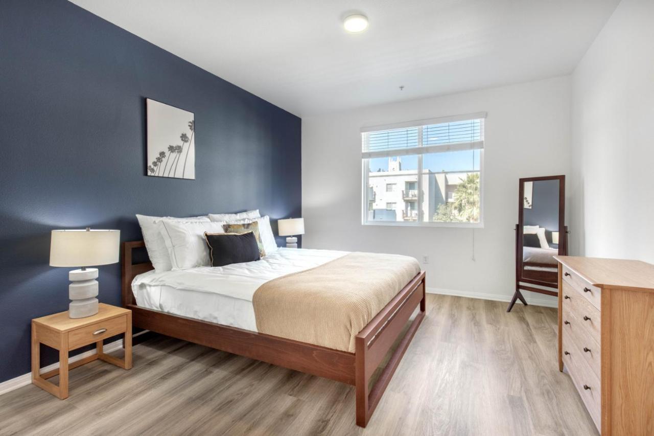 Hollywood 2br W Gym Pool Nr Sunset Blvd Lax-200 Apartment