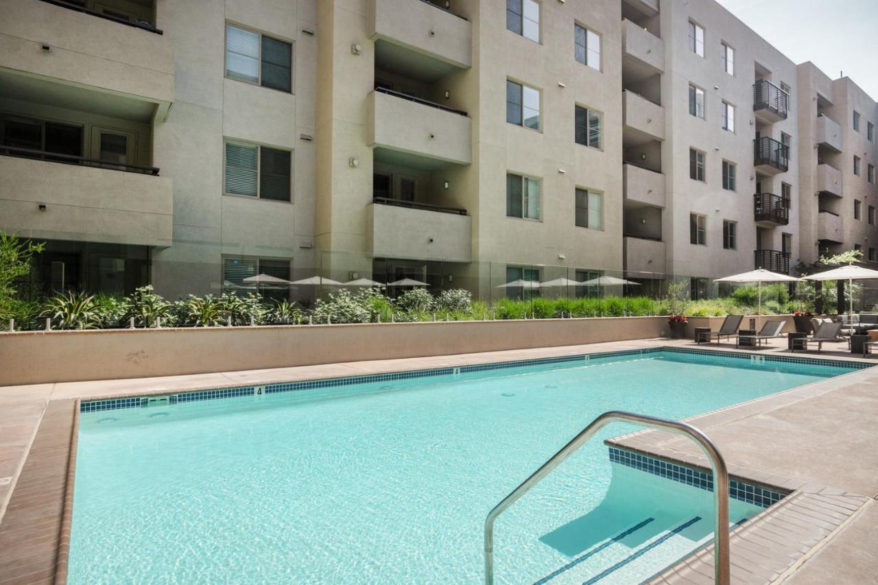 Hollywood 2br W Gym Pool Nr Sunset Blvd Lax-200 *