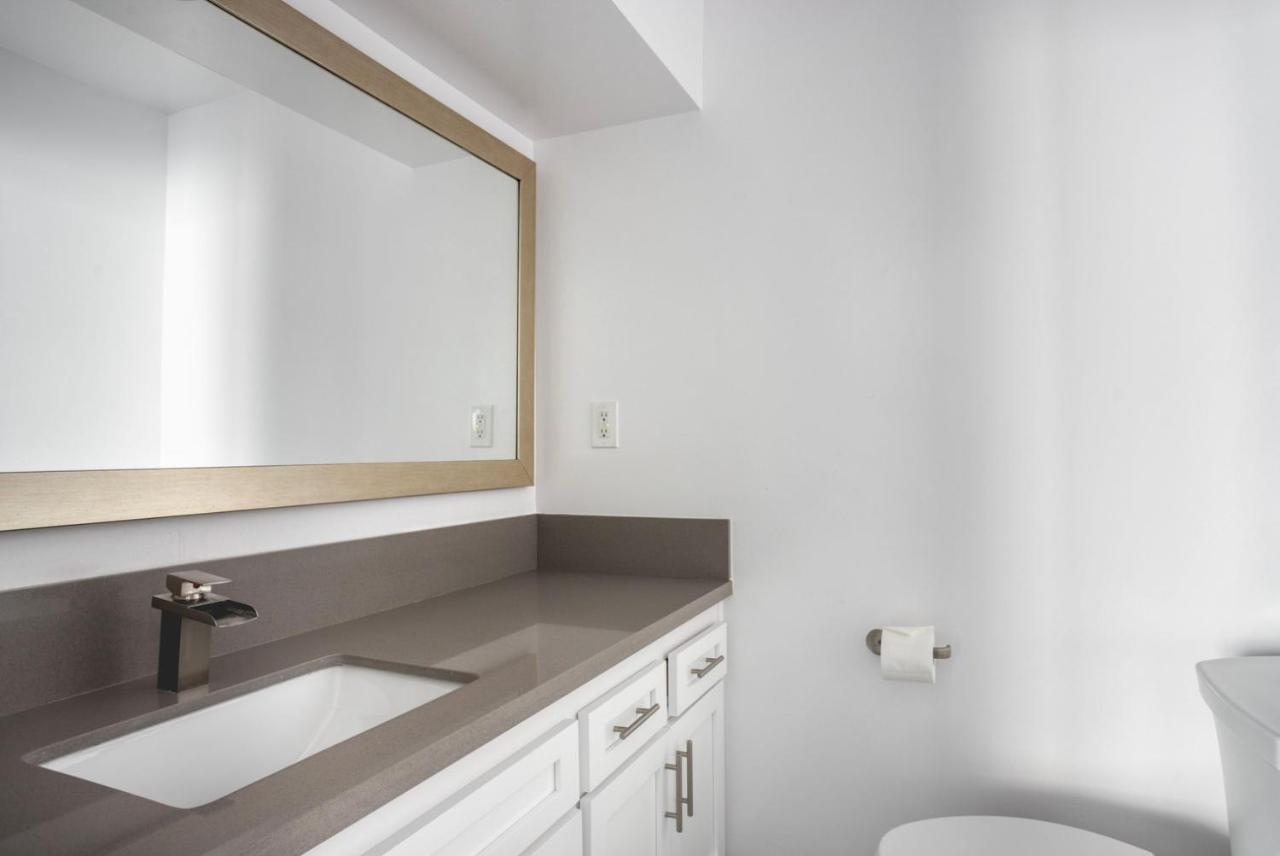 Beverly Hills 2br W Pool Wd Nr Rodeo Drive Lax-1032 Apartment Los Angeles