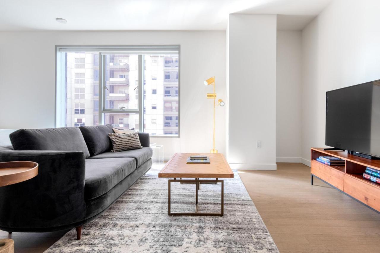 Apartment Downtown W Gym Pool Nr Metro Center Lax-279 *