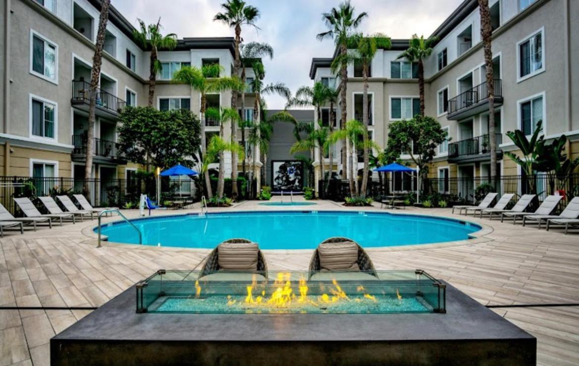 Tierra 2 Bedroom In Marina Del Rey *