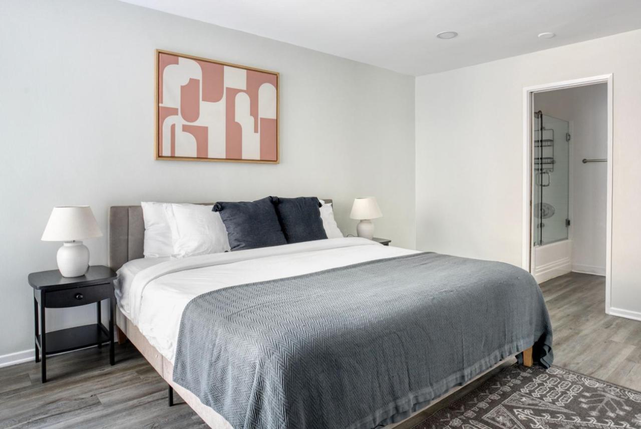 Beverly Hills 2br W Pool Wd Nr Rodeo Drive Lax-1032 *