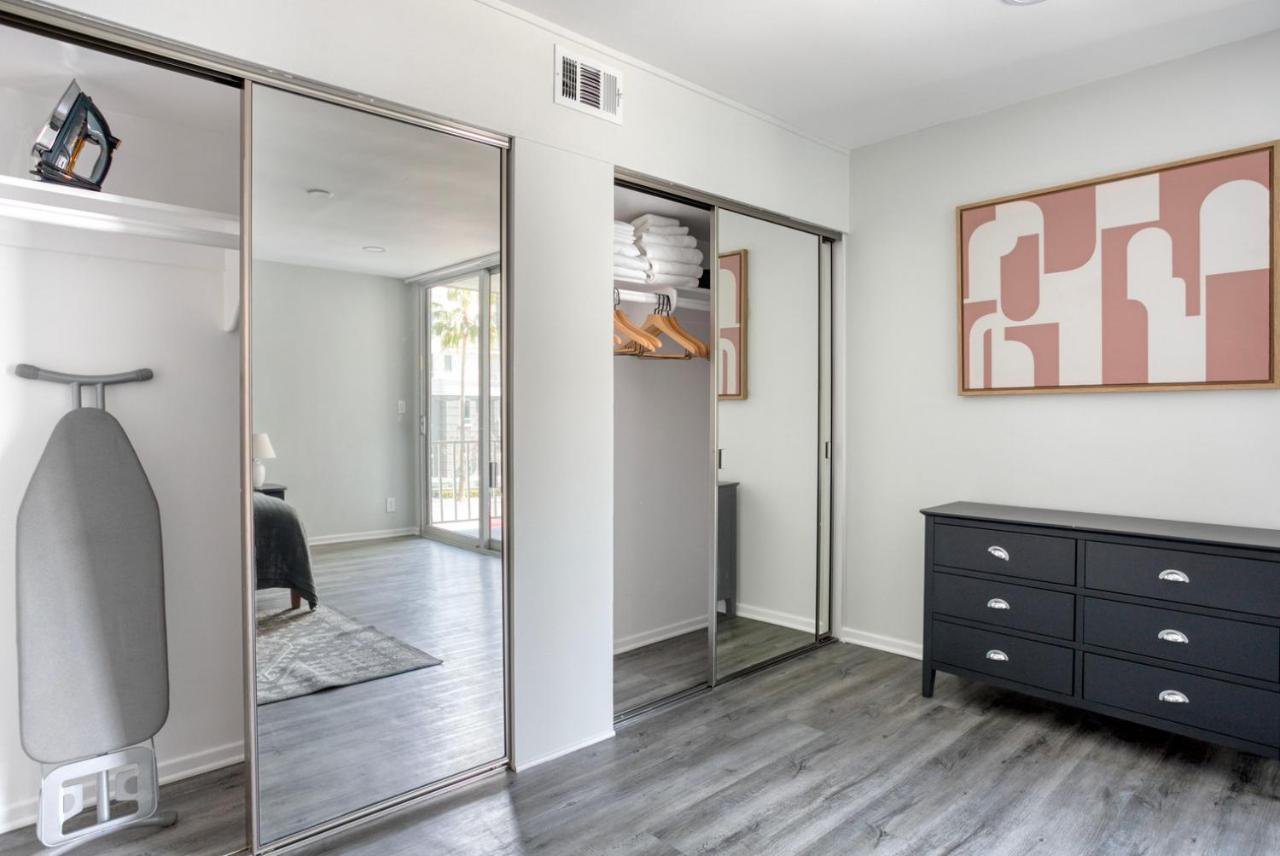 Beverly Hills 2br W Pool Wd Nr Rodeo Drive Lax-1032 *