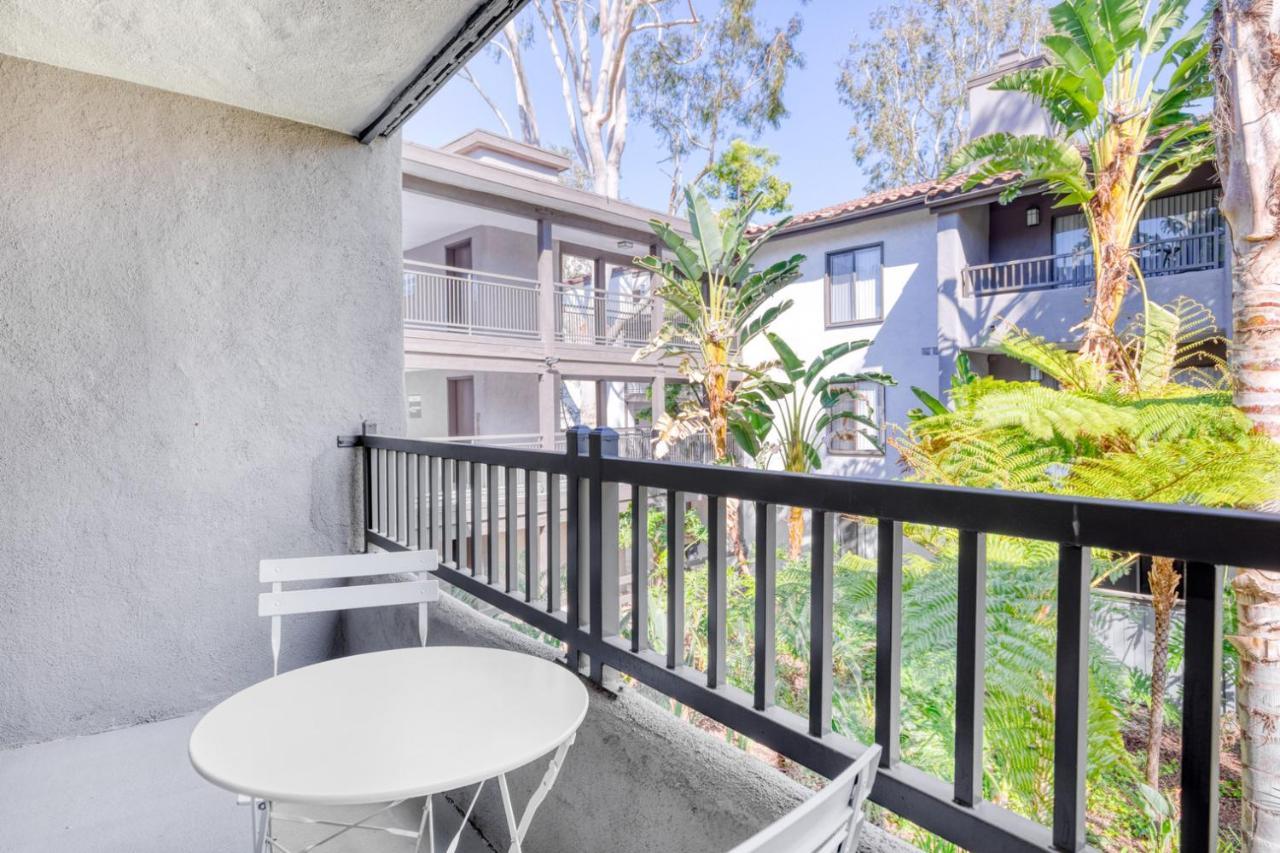Woodland Hills 1br W Pool Gym Nr Warner Center Lax-694 Apartment Los Angeles