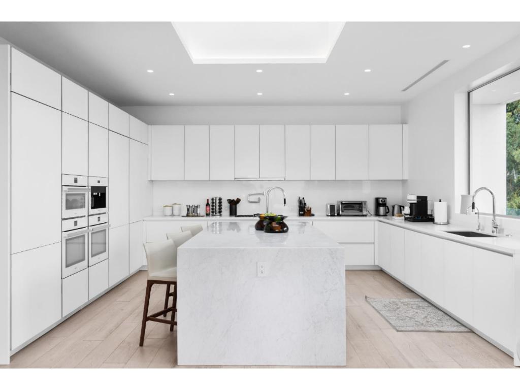 Beverly Grove Villa *