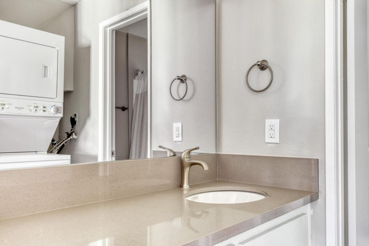 Apartment Woodland Hills 1br W Pool Gym Nr Warner Center Lax-694