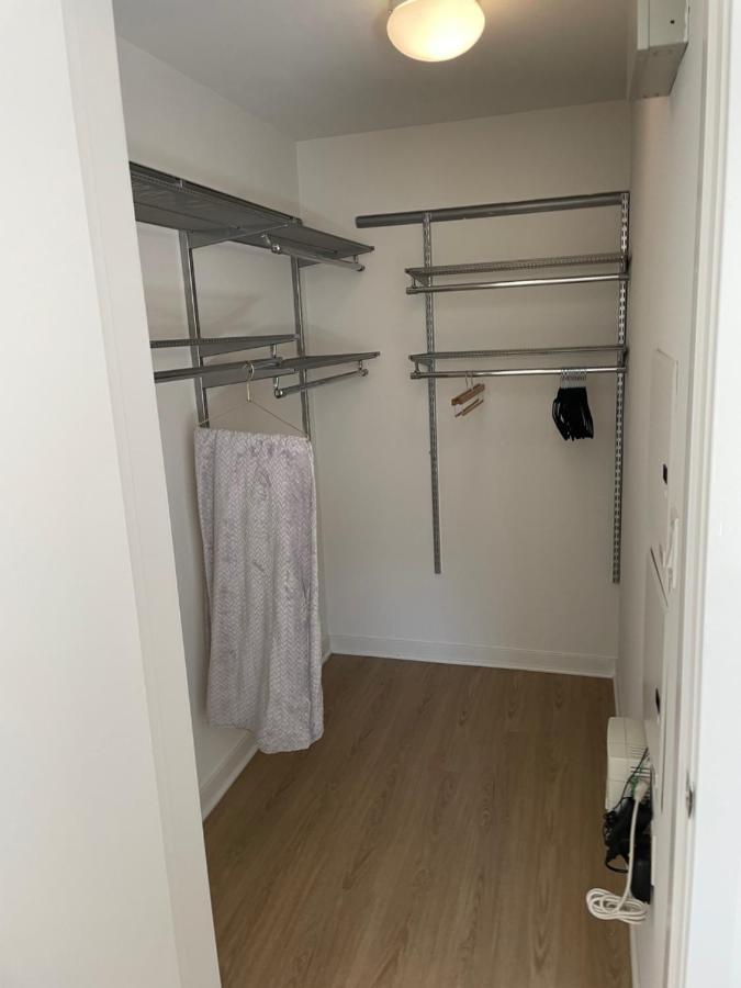 Las Palmas - Modern, Stylish, Spacious, Secure & Tranquil With 2 Master Bedrooms - Wlk To Sm Pier Apartment Los Angeles