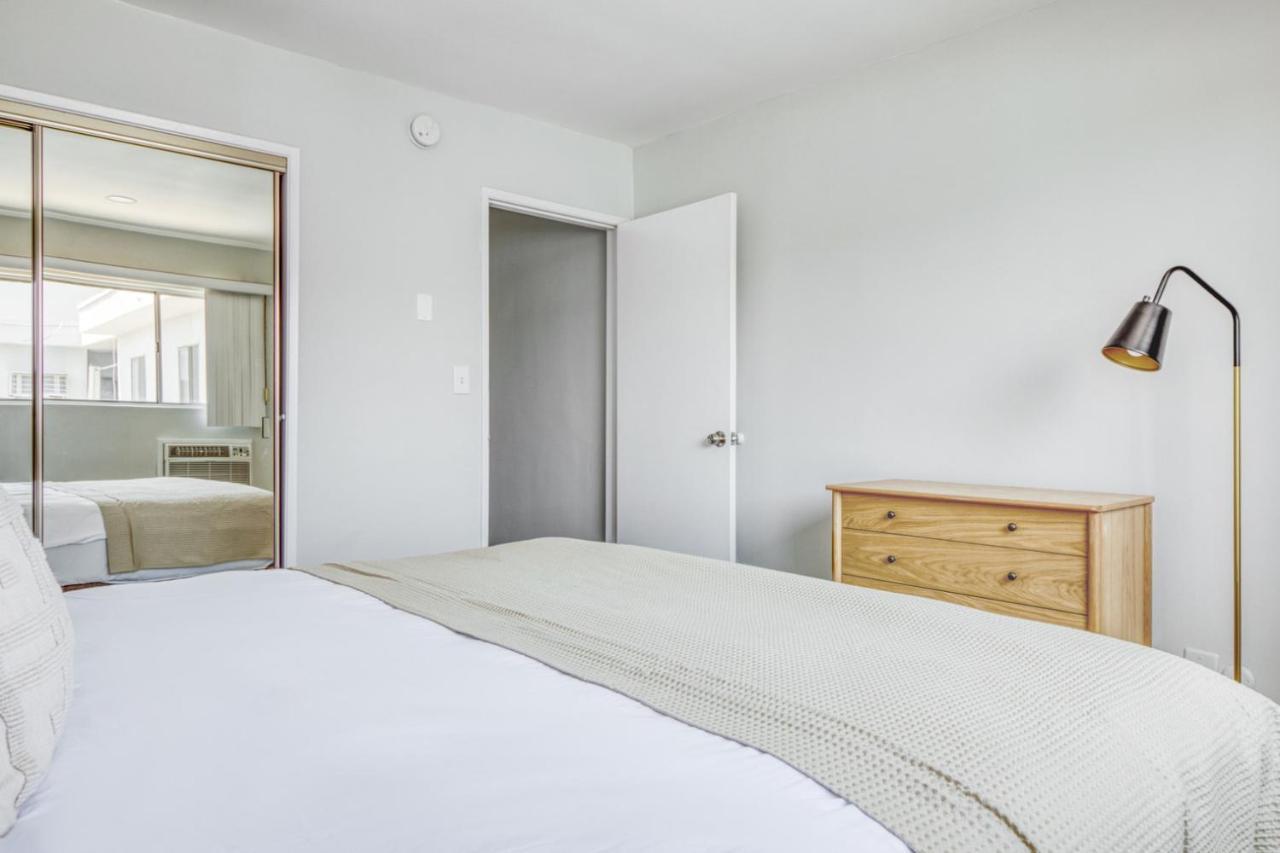 Hollywood 1br W Pool Nr Metro Restaurants Lax-500 Apartment *