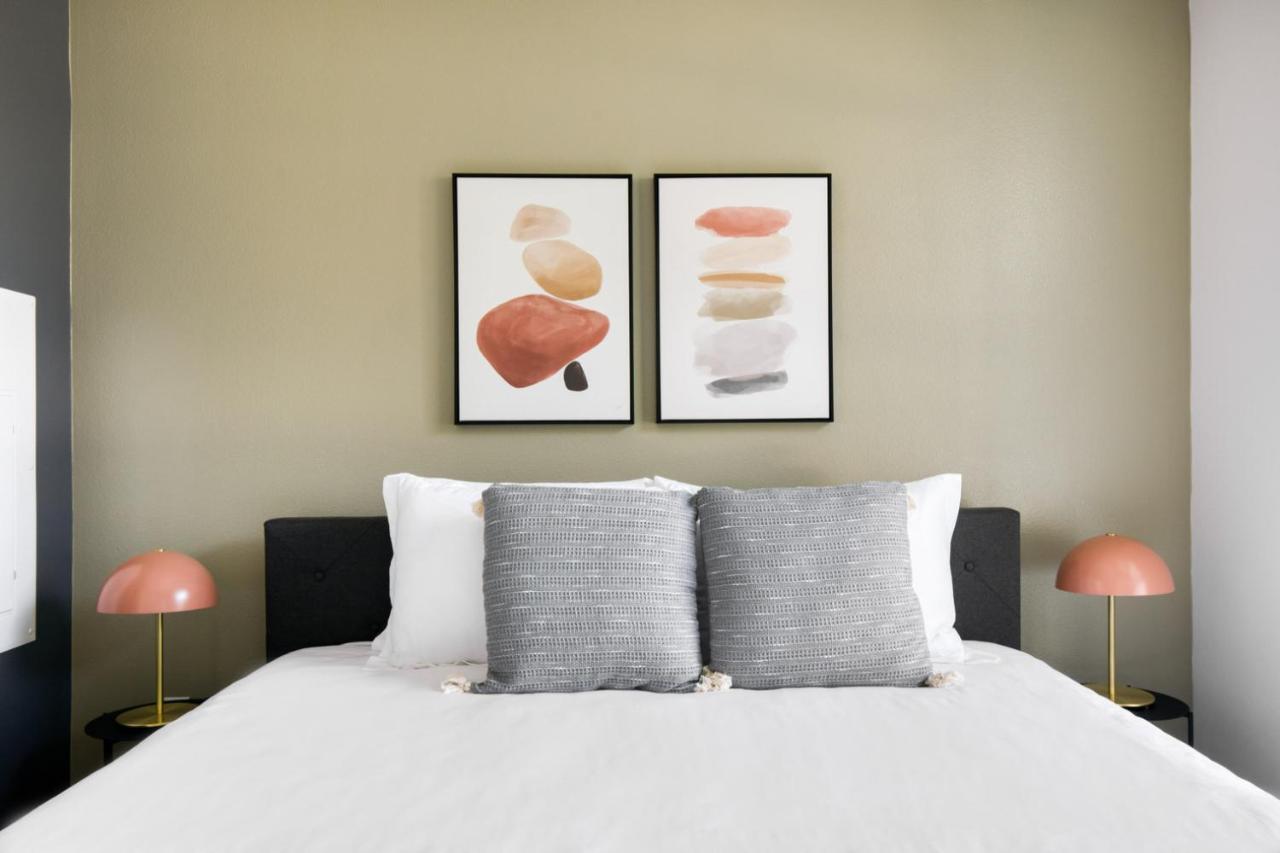 Hollywood 1br W Pool Gym Nr Santa Monica Blvd Lax-906