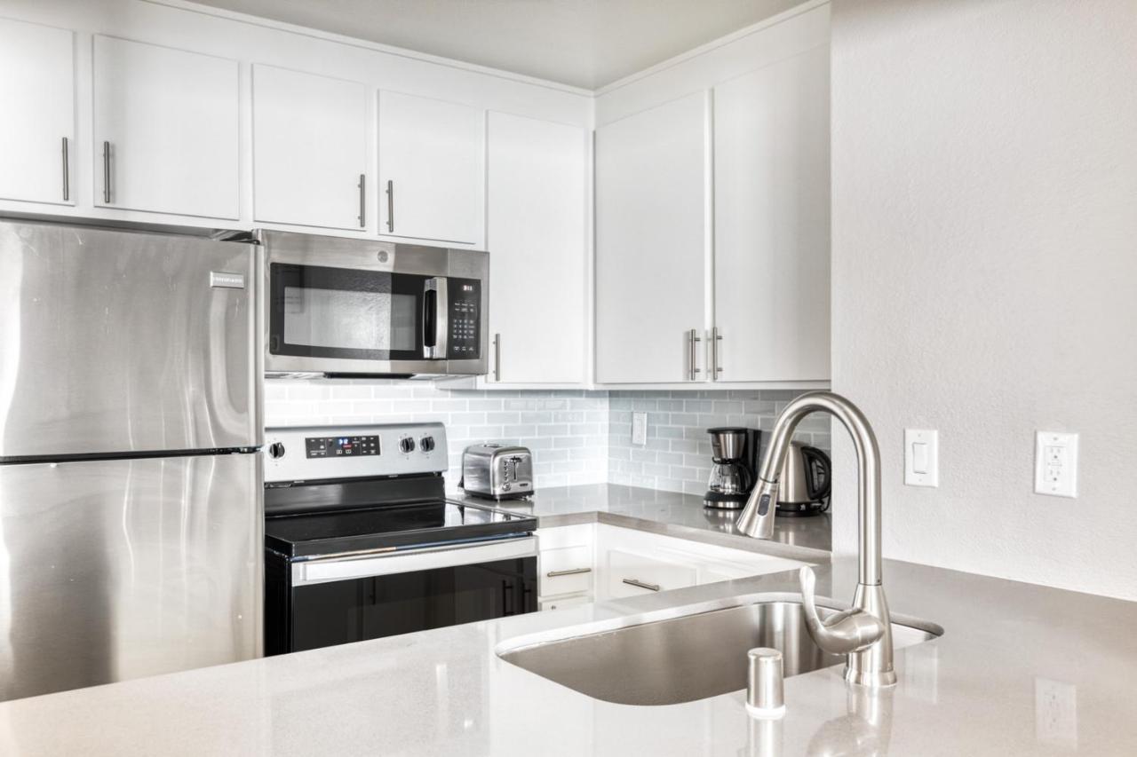 Woodland Hills 1br W Pool Gym Nr Warner Center Lax-695 Los Angeles