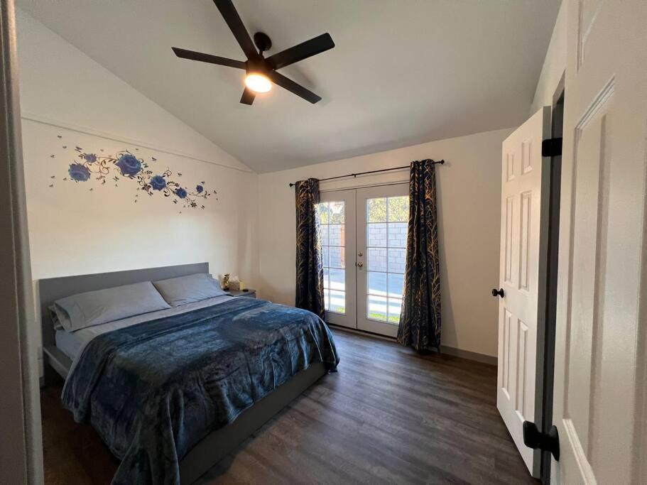 Private 1-bedroom In Woodland Hills *