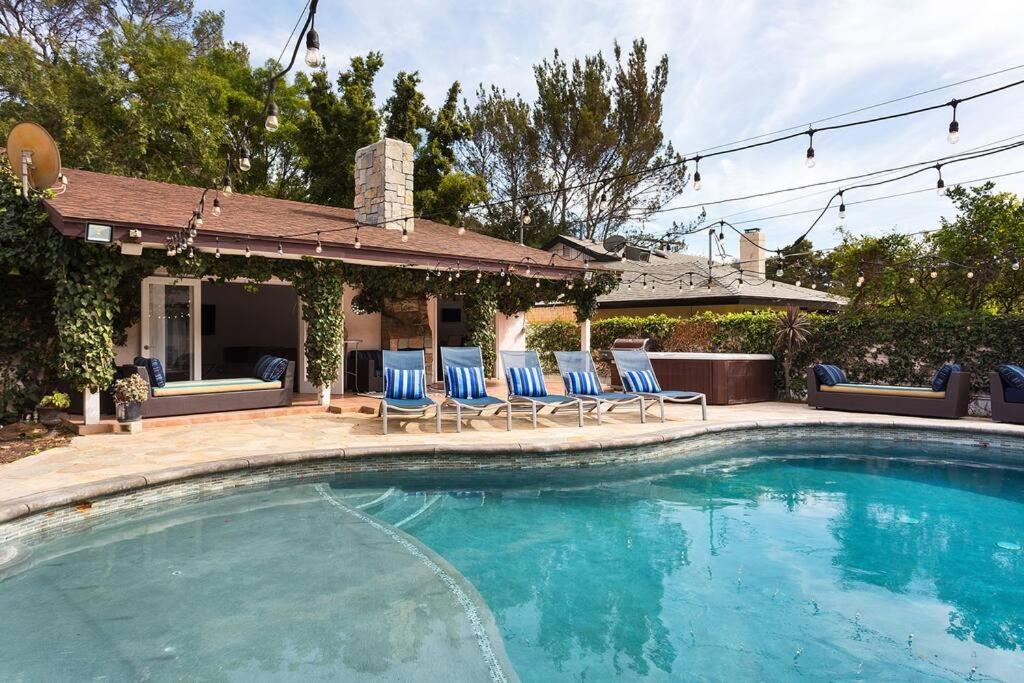 Beverly Hills With 2 And Swimming Pool