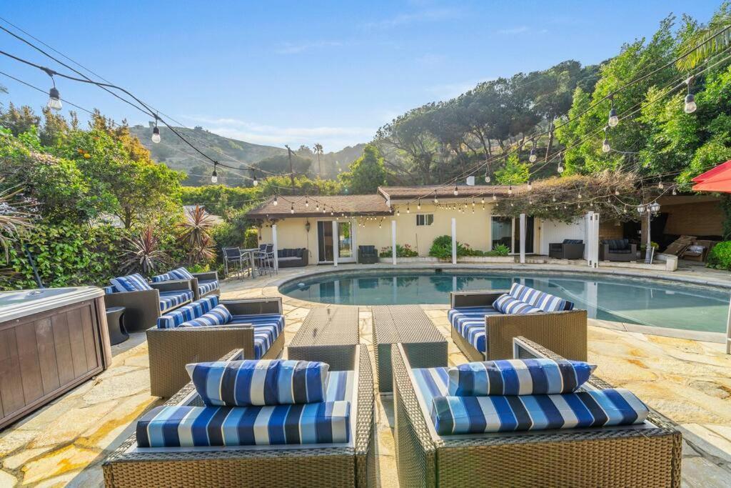 Villa Beverly Hills With 2 And Swimming Pool