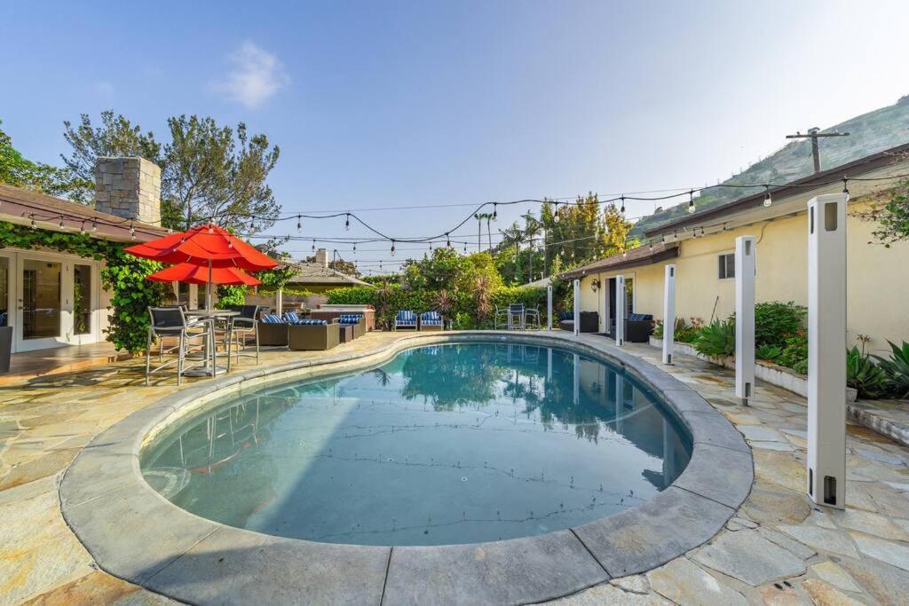 Villa Beverly Hills With 2 And Swimming Pool