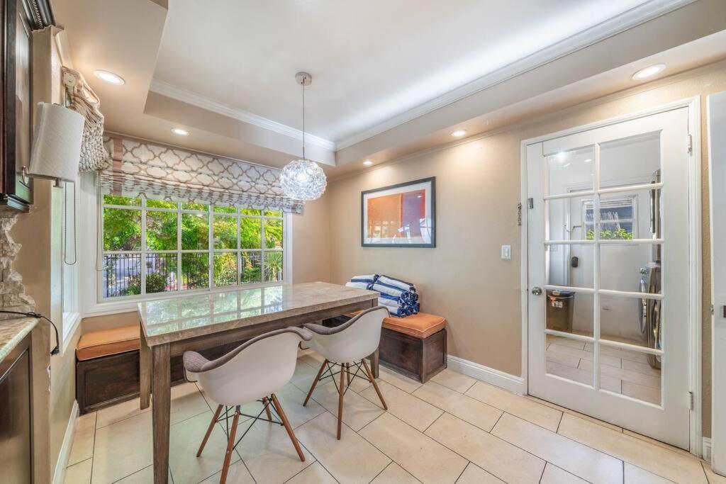 Villa Beverly Hills With 2 And Swimming Pool *