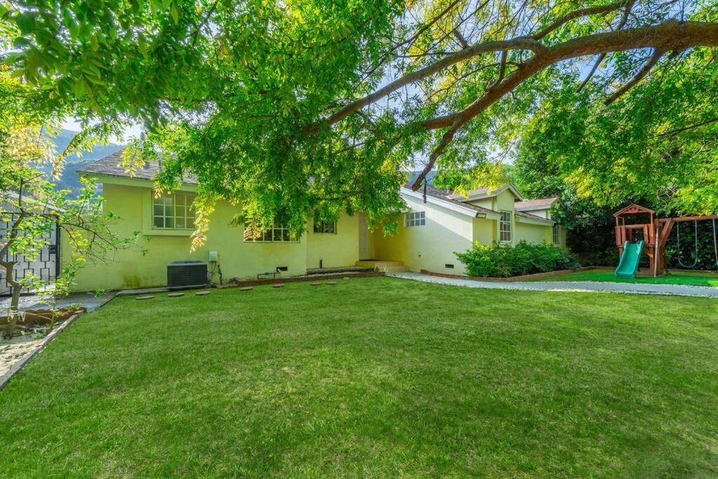 Beverly Hills With 2 And Swimming Pool Villa *