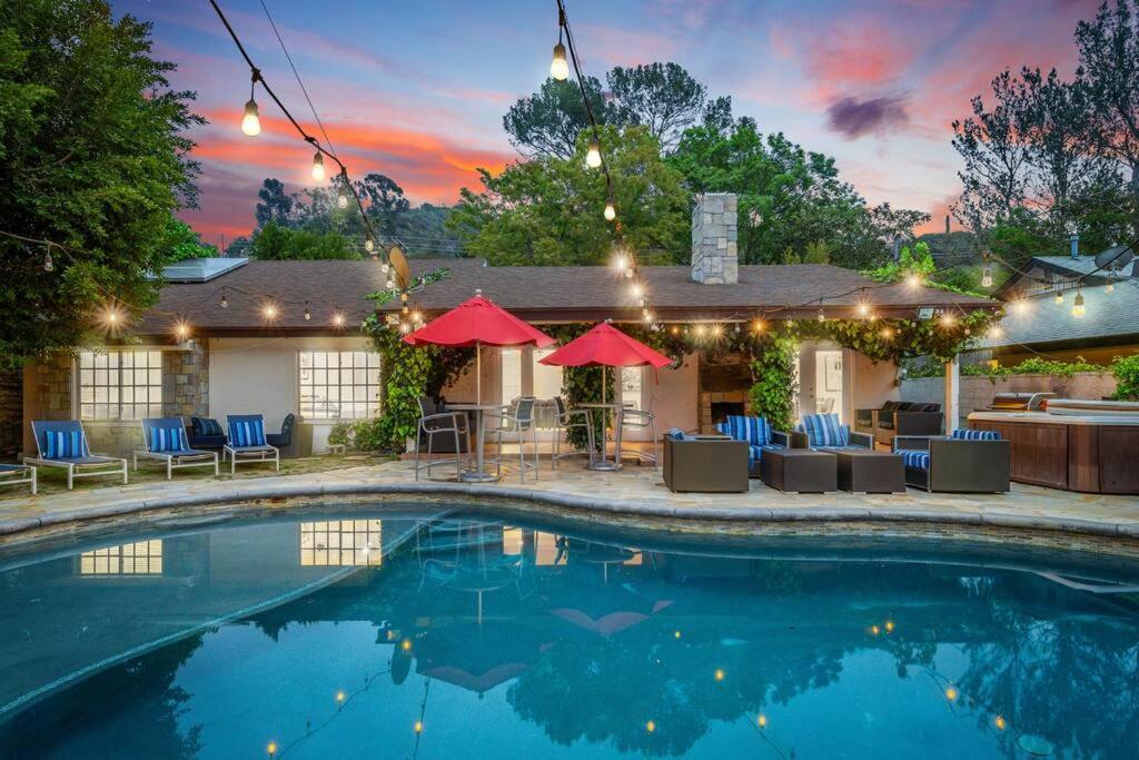 Beverly Hills With 2 And Swimming Pool Villa *