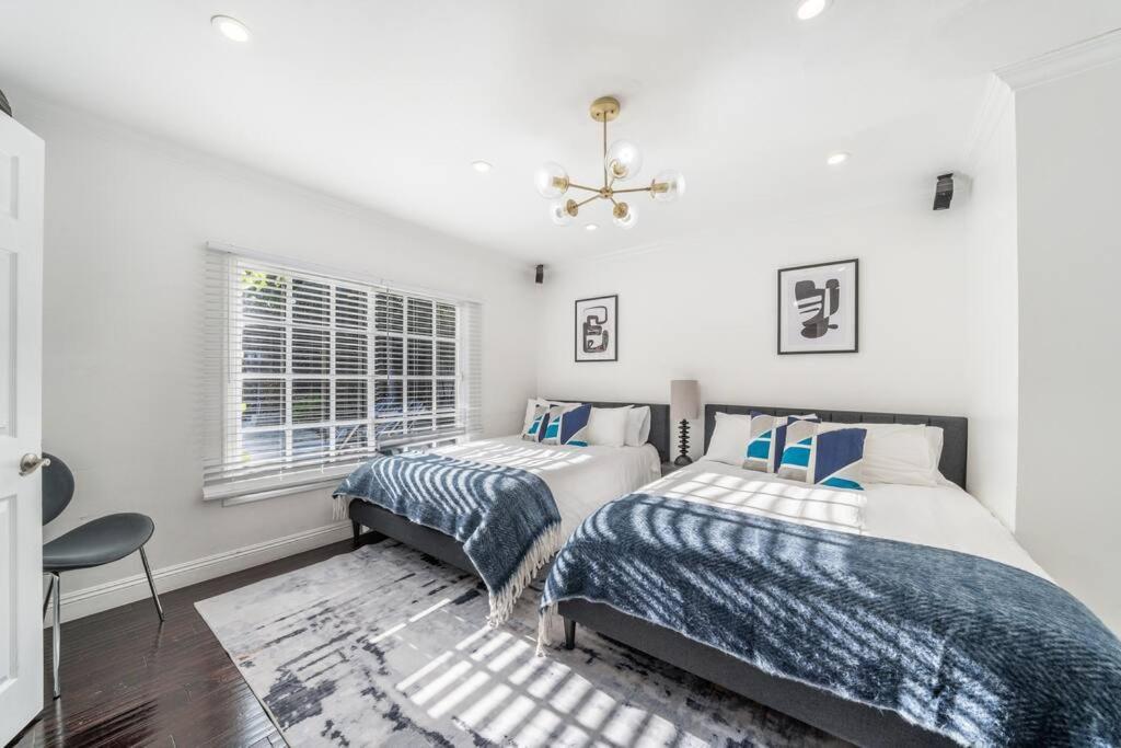 Beverly Hills With 2 And Swimming Pool Villa Los Angeles