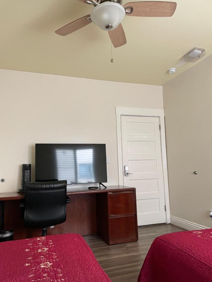 Private Angeles - Free Wifi, Ac, Tv, Private Fridge, Kitchen, Near Usc - Exposition Park - Usc Memorial Coliseum - Banc Of California Bmo Stadium - Downtown Angeles Dtla - Of Southern California Usc!!! Homestay