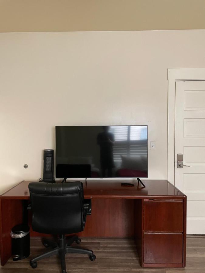 Private Angeles - Free Wifi, Ac, Tv, Private Fridge, Kitchen, Near Usc - Exposition Park - Usc Memorial Coliseum - Banc Of California Bmo Stadium - Downtown Angeles Dtla - Of Southern California Usc!!! * Los Angeles