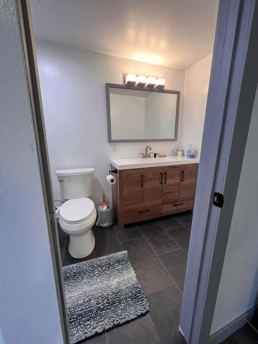 Private 1-bedroom In Woodland Hills * Los Angeles