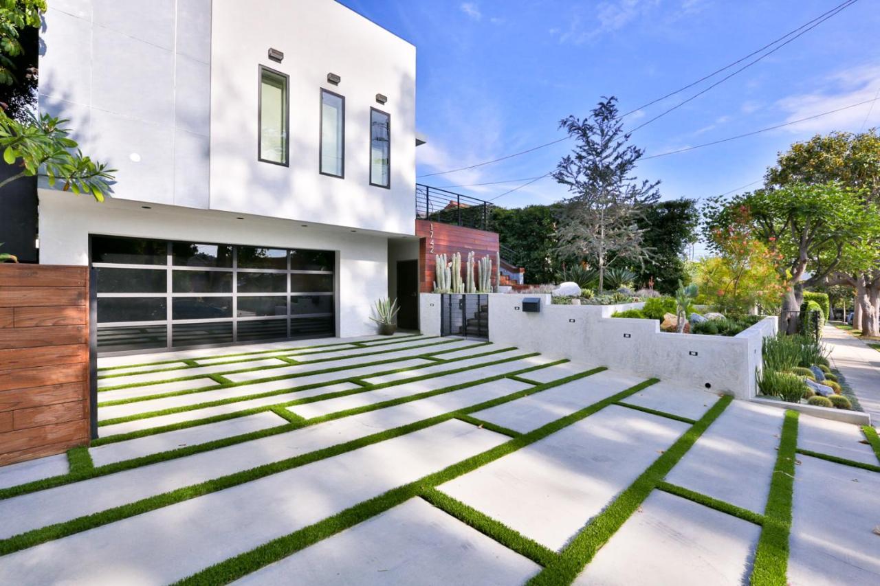 Hollywood Hills Sanctuary *