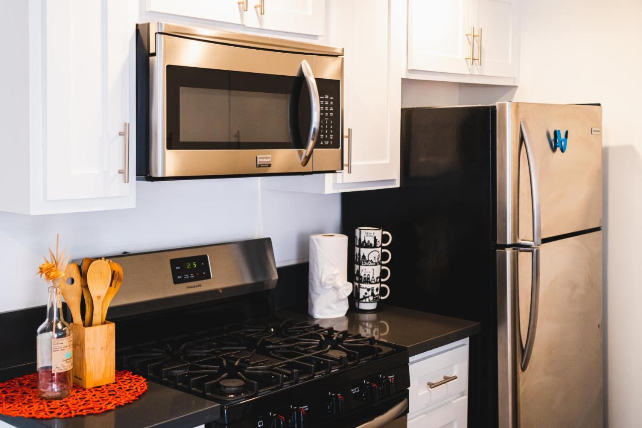 Apartment Modern Remodeled 1-bedroom Close To Hollywood Walk Of Fame With Parking