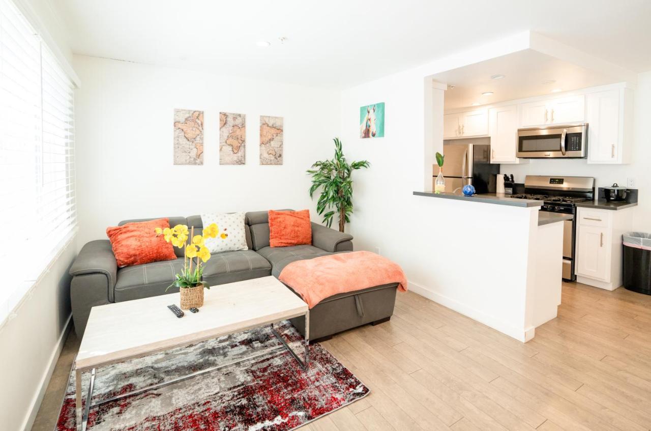Modern One Bedroom In Koreatown Close To Downtown La With Private Parking Apartment Los Angeles