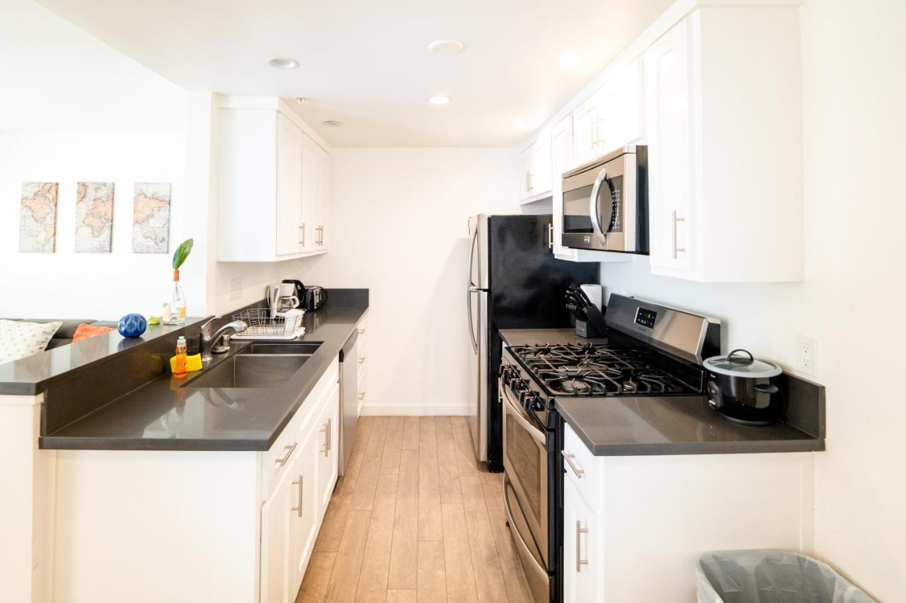 Modern One Bedroom In Koreatown Close To Downtown La With Private Parking