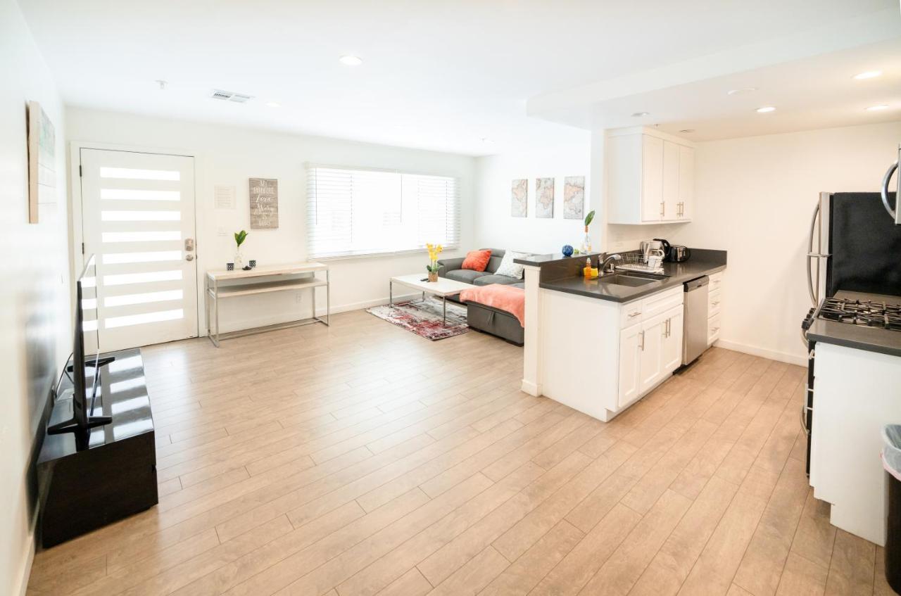 Modern One Bedroom In Koreatown Close To Downtown La With Private Parking Los Angeles