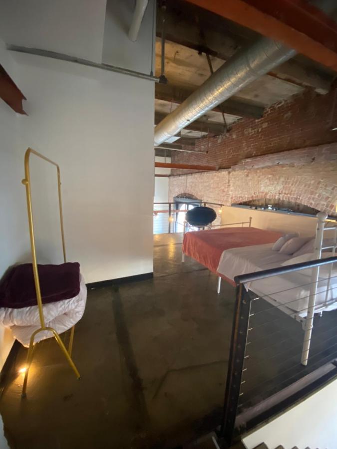 The Continental Dtla Loft Acomodação com café da manhã  Los Angeles