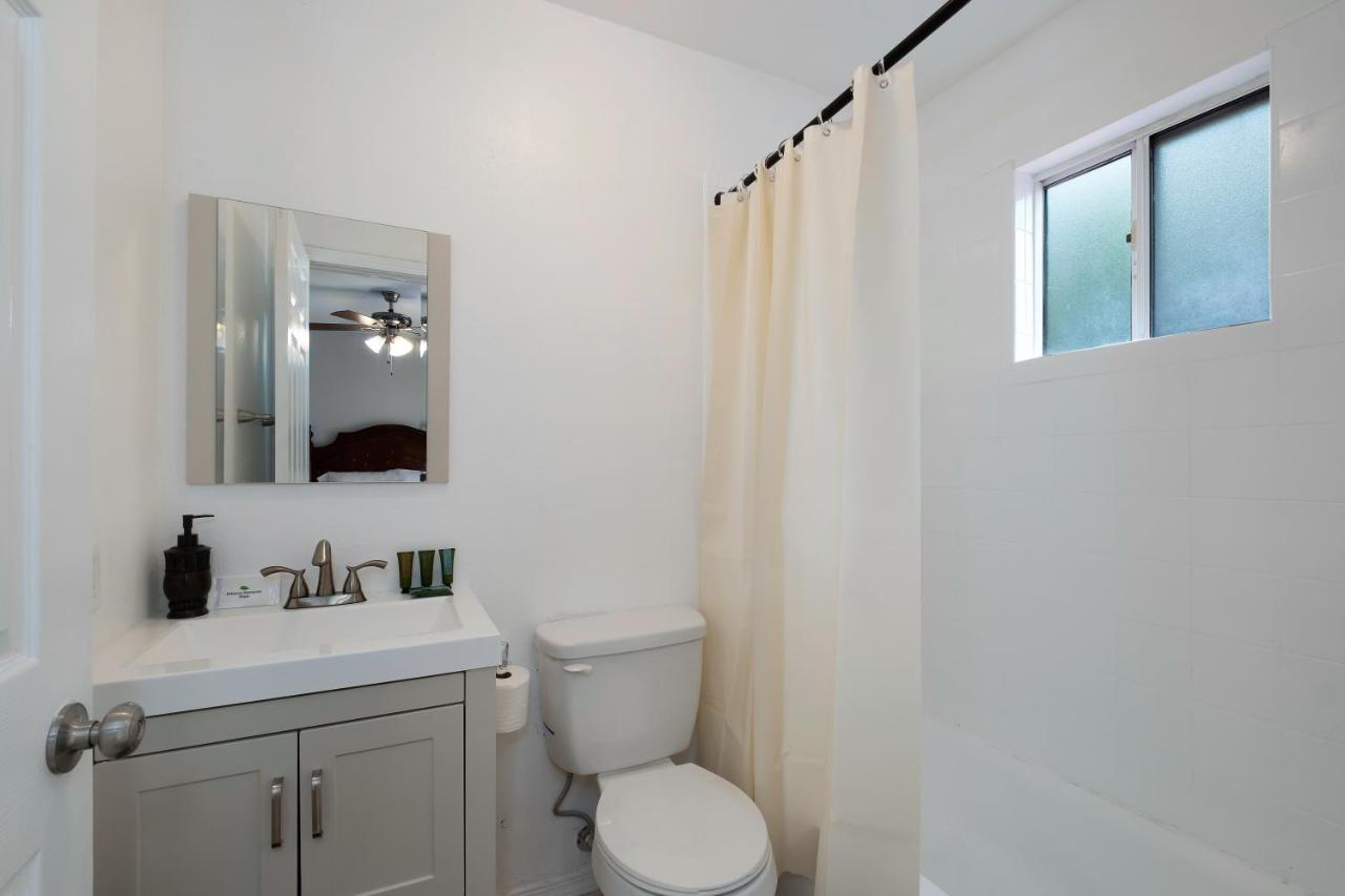Holiday home Angeles Retreat Close To Hotspots *