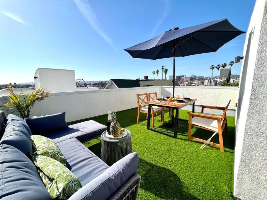 Luxury K-town Dwelling With Private Rooftop Deck. Los Angeles