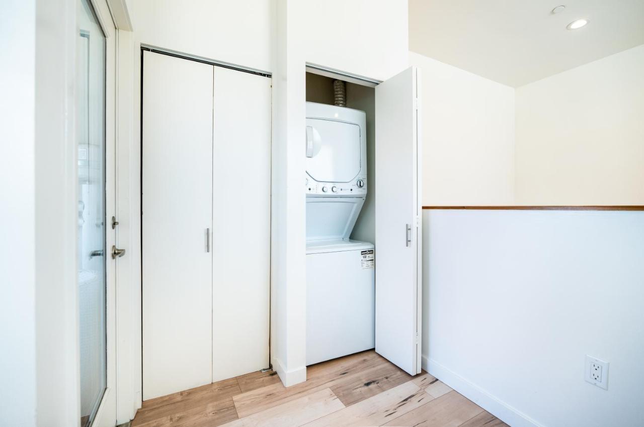 Apartment New York Loft- Style 3 Levels 2 Bath By Hollywood *