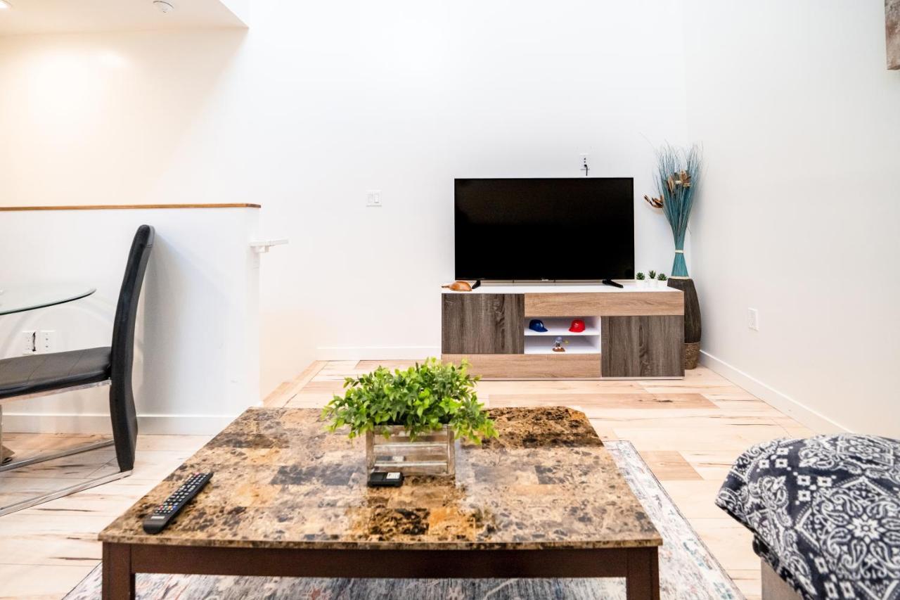 New York Loft- Style 3 Levels 2 Bath By Hollywood Apartment *