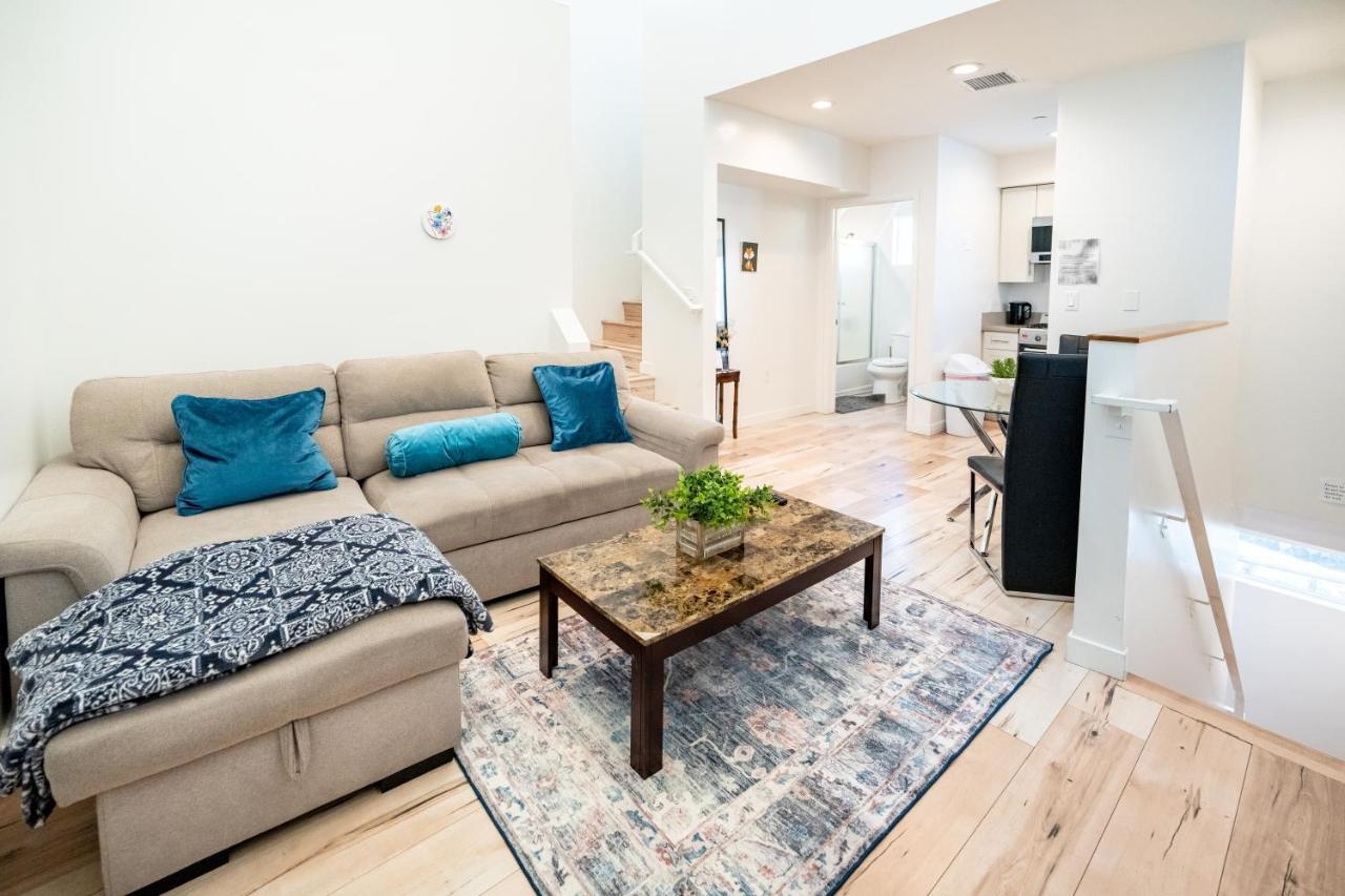 New York Loft- Style 3 Levels 2 Bath By Hollywood *