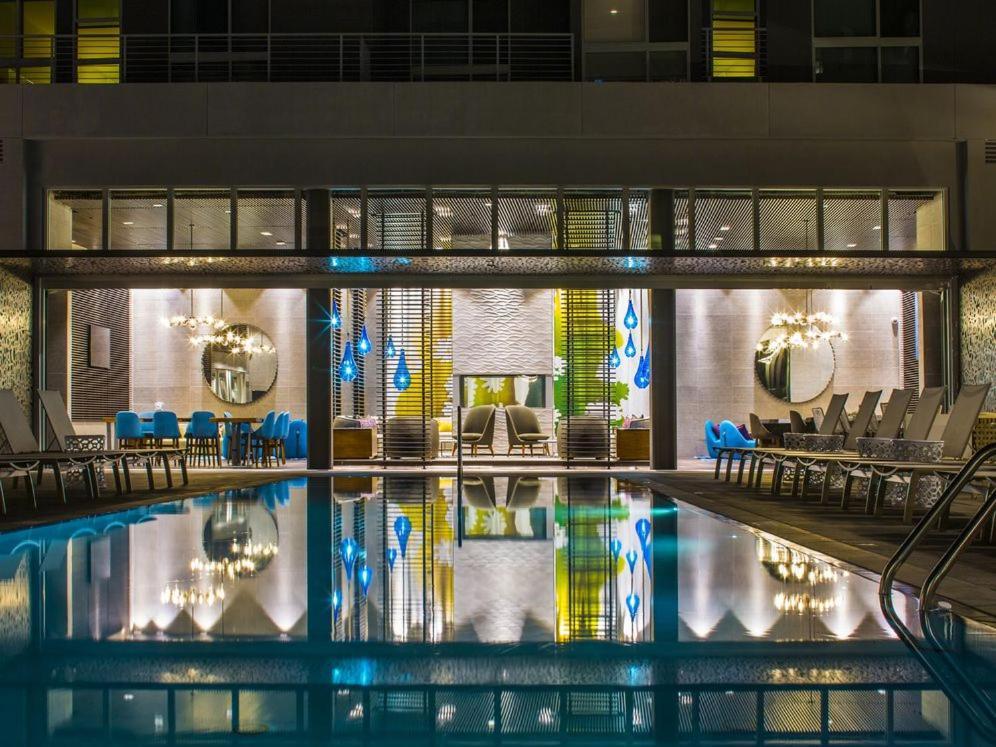 Luxury West Hollywood Gem With Pool & Hot Tub + Gym *