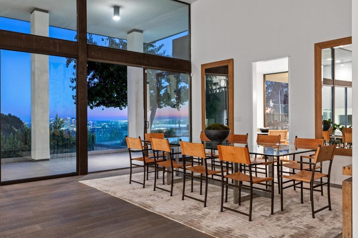 Mid Century Modern In Trousdale With Tennis *