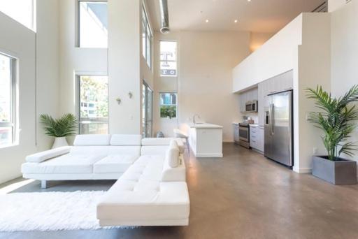 Apartment 1500 Sq Foot, 3 Bed Loft In Dtla *