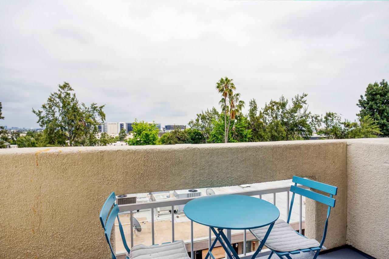 Apartment Beverly Hills Jr 1br Nr Shops Groceries Lax-1062