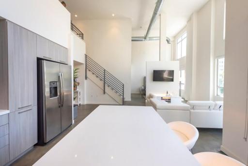 1500 Sq Foot, 3 Bed Loft In Dtla Apartment