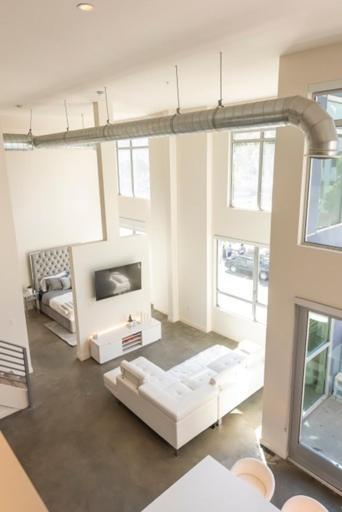 1500 Sq Foot, 3 Bed Loft In Dtla Apartment