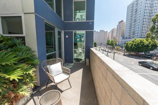 1500 Sq Foot, 3 Bed Loft In Dtla Apartment *